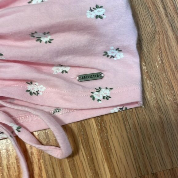 NWOT Hollister Pink Halter, Floral, XS - Picture 3 of 6